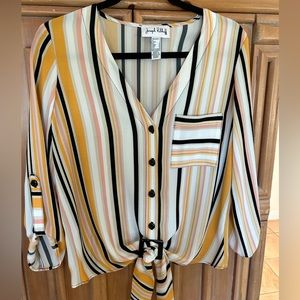Joseph Ribkoff v neck button front blouse, 3/4 sleeve, tie front, size 6